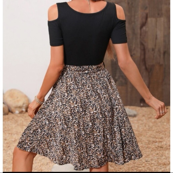 Boho cold shoulder belted dress - Picture 2 of 6